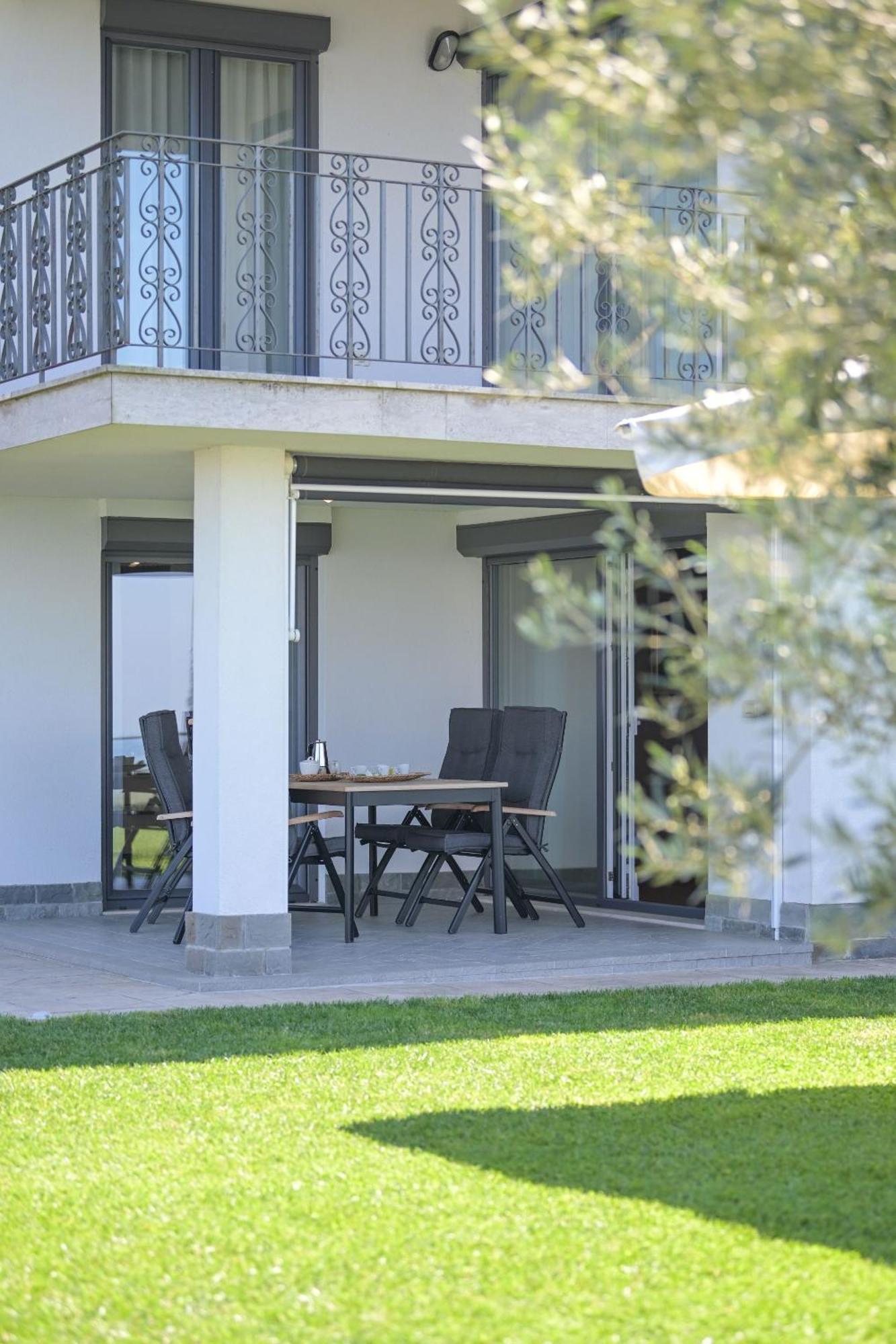 Apartma Bellavista อิซอลา ภายนอก รูปภาพ