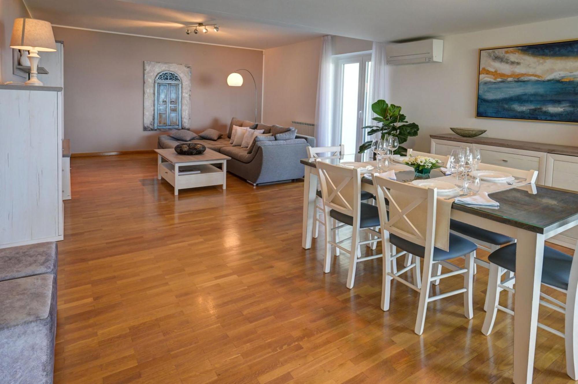 Apartma Bellavista อิซอลา ภายนอก รูปภาพ
